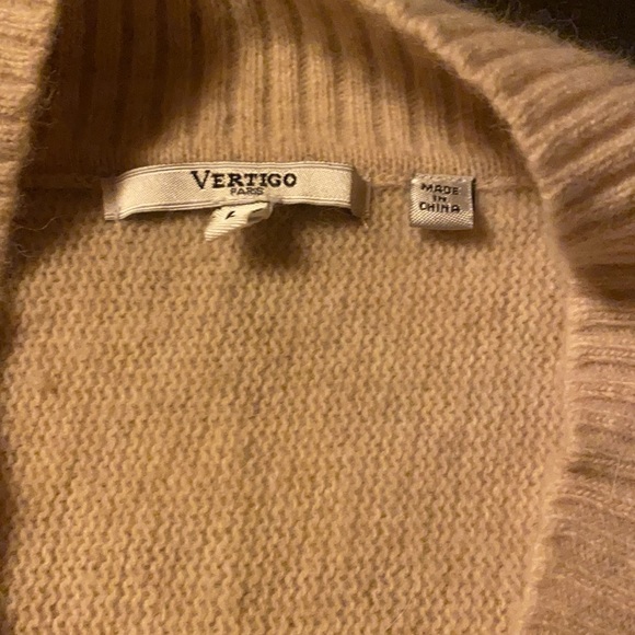 Wool poncho - Picture 2 of 6